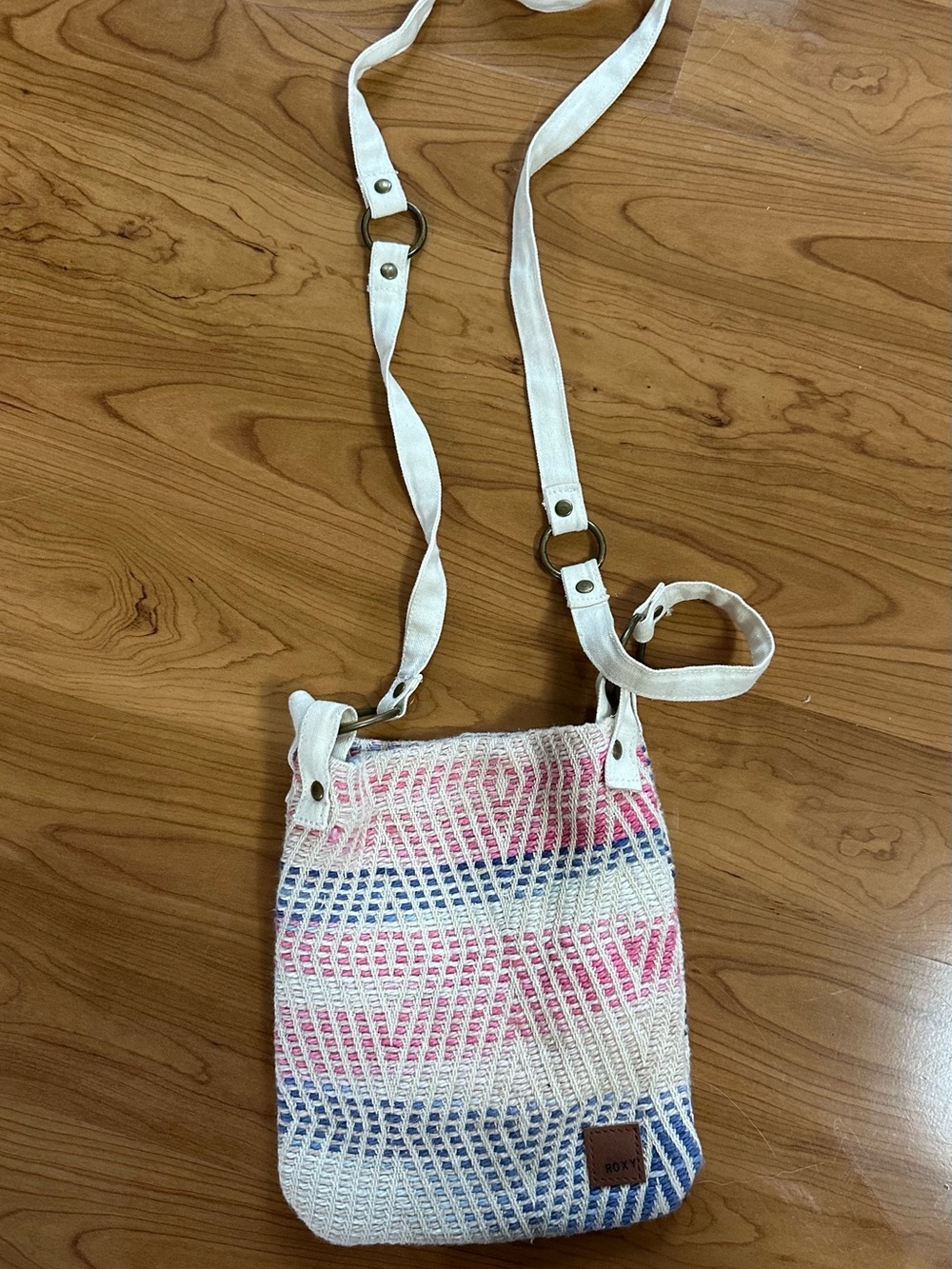 Roxy Woven crossbody